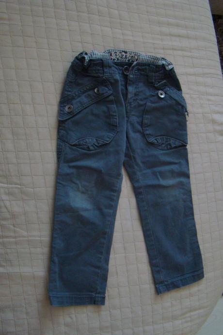 Nohavice kapsače, zara,104