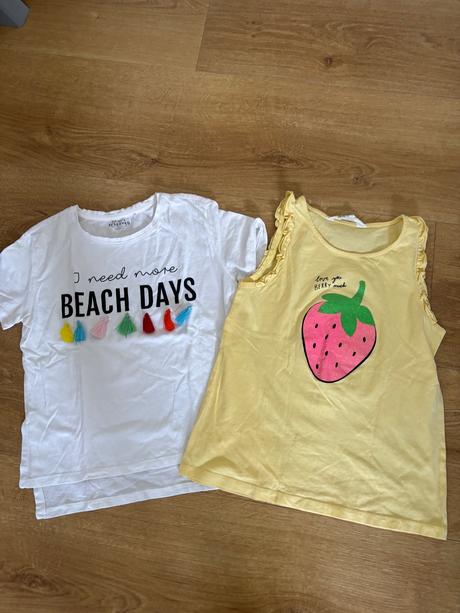 2 pack ziarive dovolenkové tricka 134/140, reserved,134