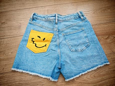 Nádherné šortky so smajlíkmi, h&m,158