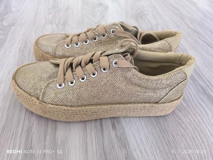 Tenisky zlaté veľkosť 38, 38