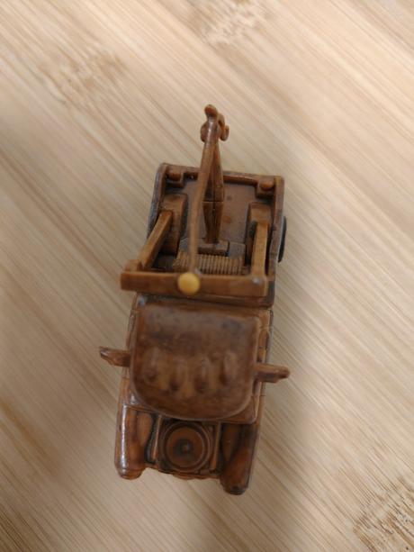 Figúrka burák (tow mater), disney pixar, 6 cm,