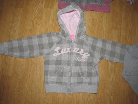 Šedé mikinky v. 122, kenvelo,122