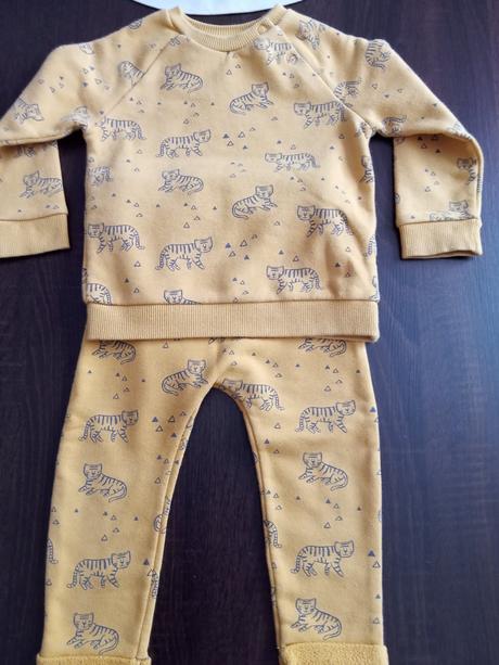 Tepláková súprava, 92