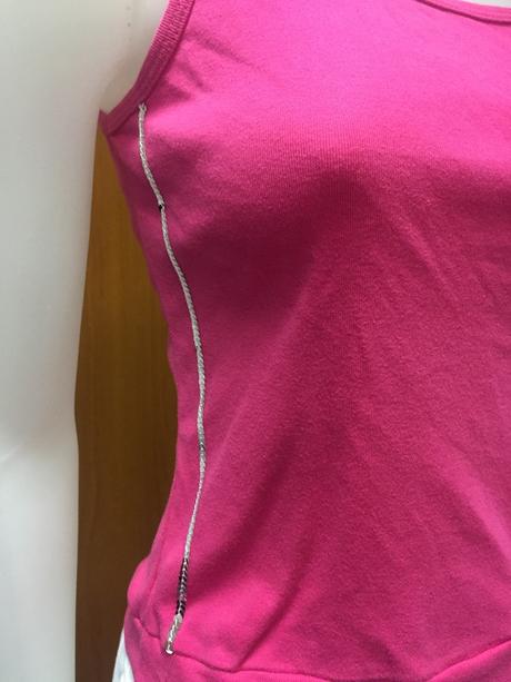 Top s flitrami a kamienkami, xl sedí skôr m, m