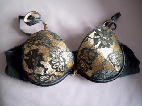 Med olivovožtozlatá , 75b