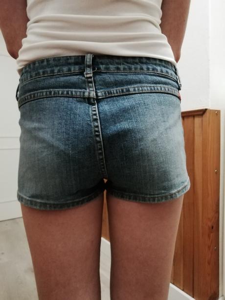 Dámske rifľové šortky, s