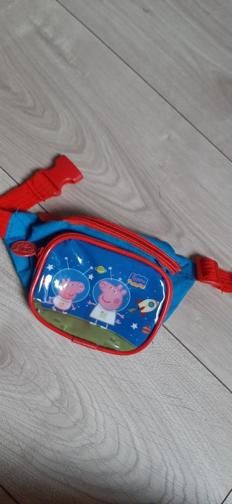 Rozne ruksasy a kufriky,