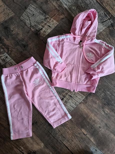 Tepláková súprava, 68