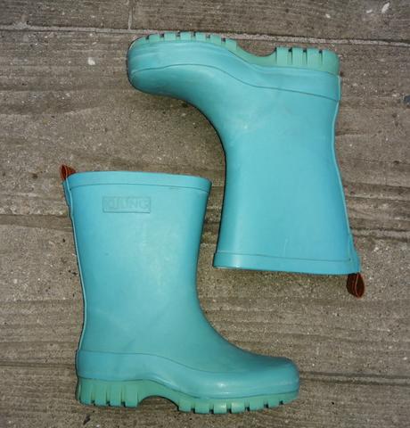 Tyrkysové gumáky, 28