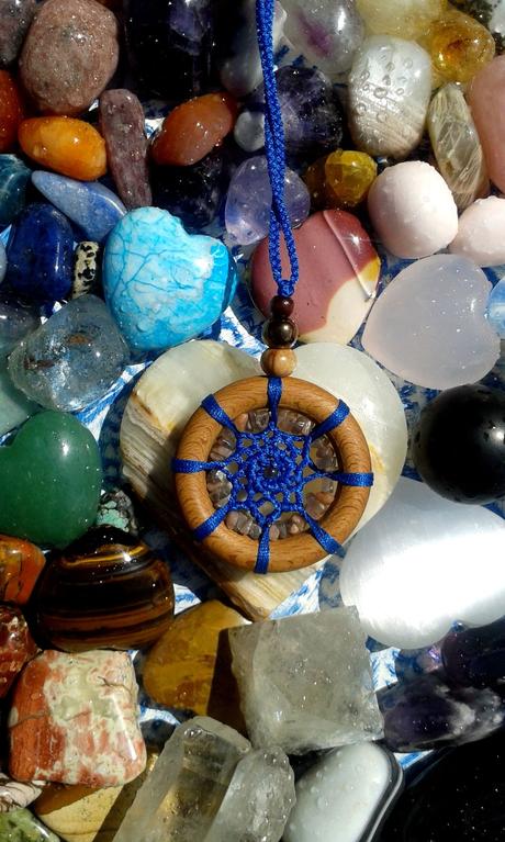 Náhrdelníky mandalky z prírodných minerálov,