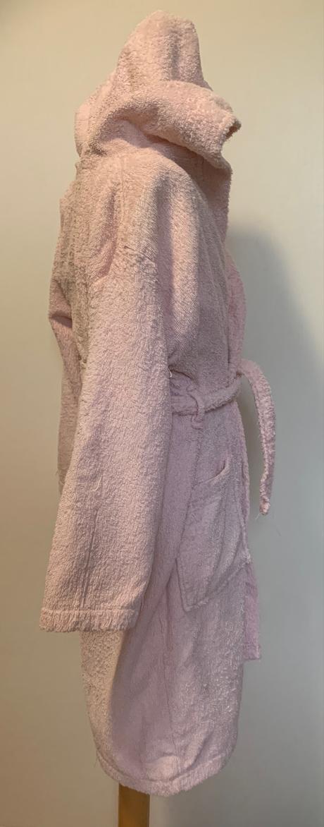 Dievčenský ružový župan, 128