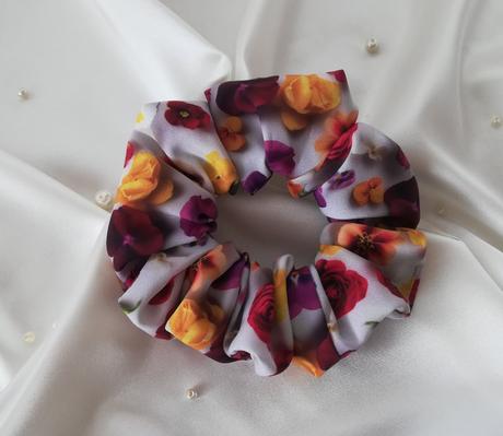 Saténová gumička, viac ako 40 farieb/ vzorov, 