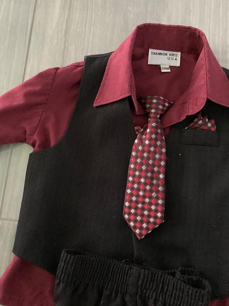 Detský oblek s kravatou 24m, 92