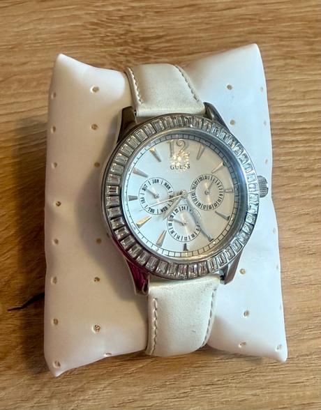 Damske hodinky guess, guess