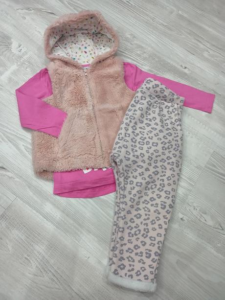 Vesta, top a zateplené tepláky, 86