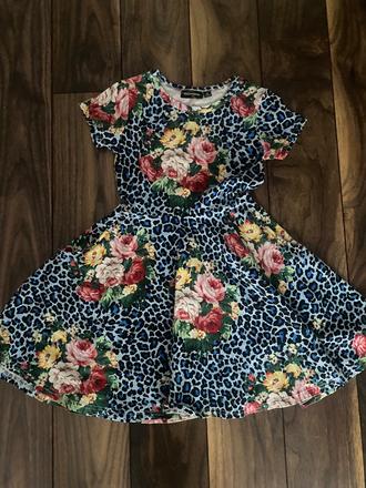 Dievčenské šaty, 116