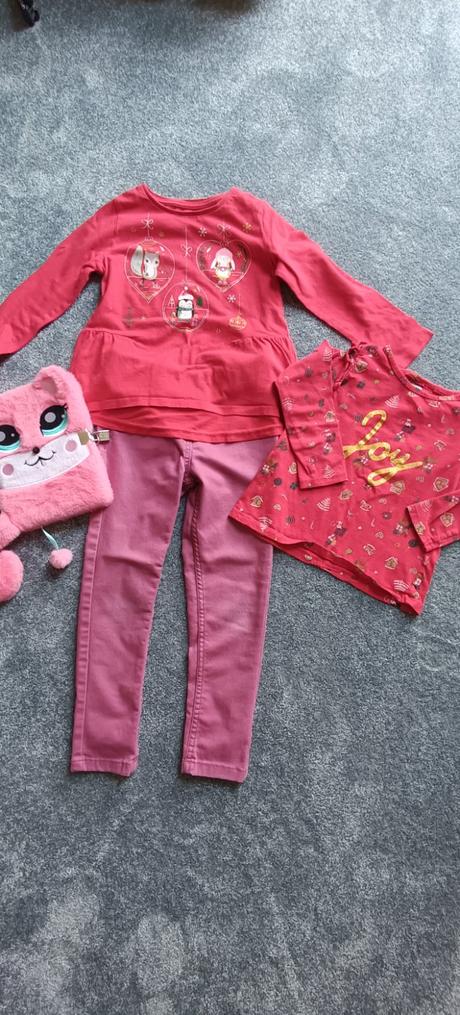 Nohavice plus dve tričká, 110