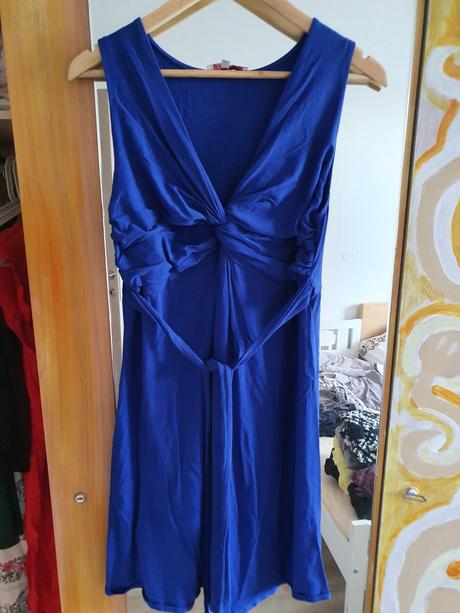 Tehotenské šaty, l