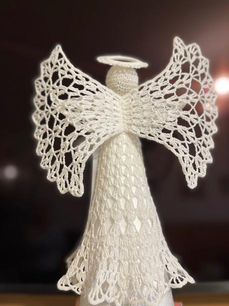 Hačkovaný anjel - 35x28cm,