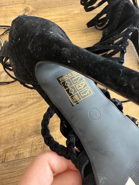 Sandálky zamatové, 37