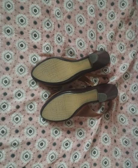 Sandále kožené, 39