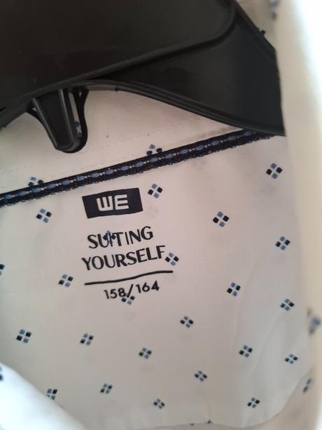 Peknučká košeľa, 158