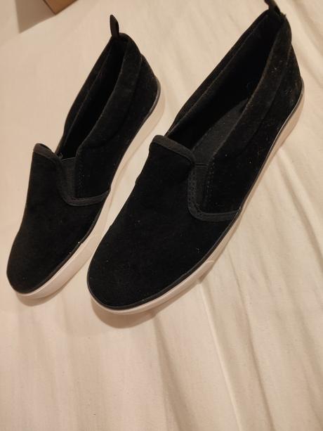 Nasuchovacky, reserved,37