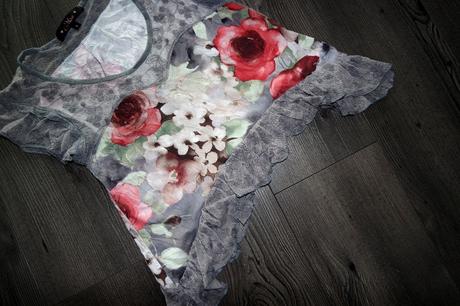 Miso, krásny, kvietkovaný top, v. 8/36/xs-s, 36