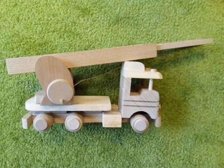 Drevene hasicske auto, 