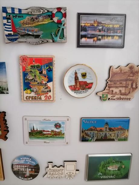 Magnetky - 14 ks - spolu 8.50e, 