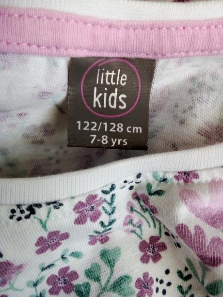 Pyžamko s jemnými kvetinkami veľ.122/128, pepco,122