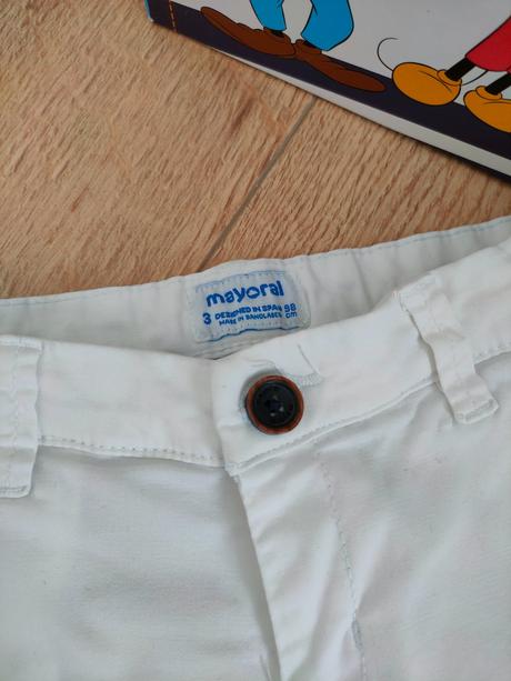 Krásne kvalitné biele kraťasy mayoral, veľ. 98, mayoral,98