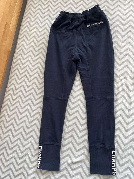 Teplaky, reserved,152