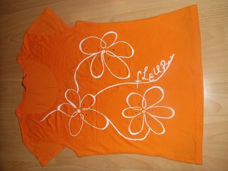 Oranzove tricko s kvetami, m