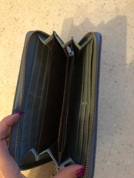 Dámska peňaženka, 