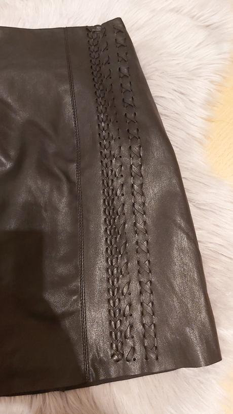 Damska kozenkova sukna, amisu,36