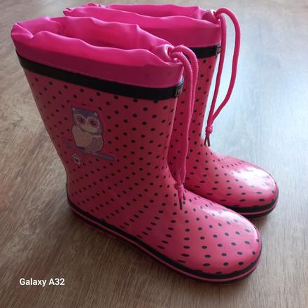 Gumáky, 34