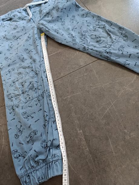 Nohavice 122, sinsay,122