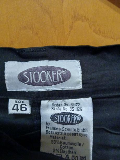 3/4 čierne nohavice, 46