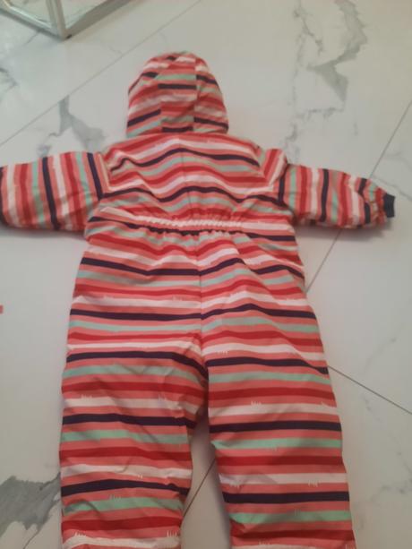 Overal sneh, lupilu,80