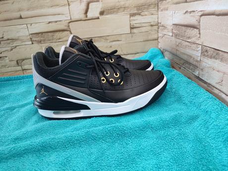 Jordan max aura 5 40 - uni čierne kožené tenisky, air jordan,40