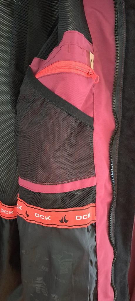 Turistická vetrovka, s