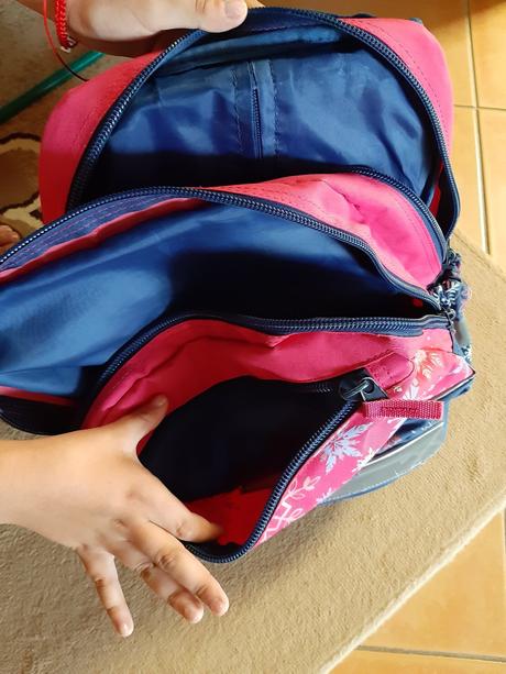 Anatomická školská taška vrátane poštovného,