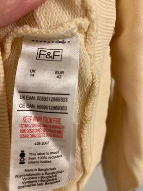 Bledožltá raz oblečená mikina s vysokým golierom, f&f,42