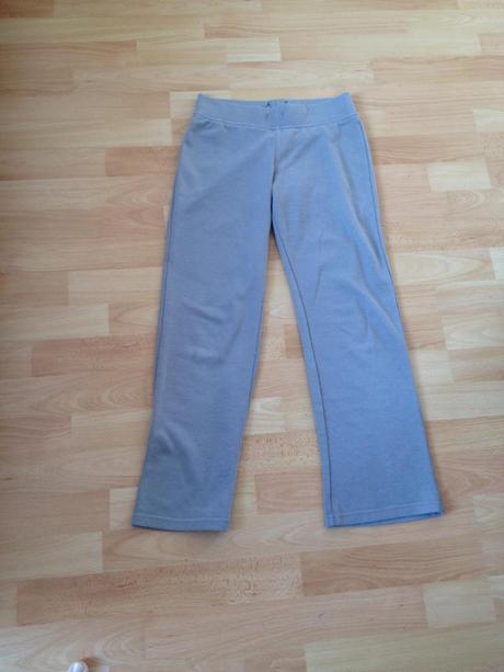 Tepláky na doma, 146