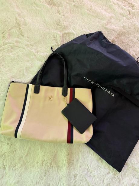 Tommy hilfiger kabelka, tommy hilfiger