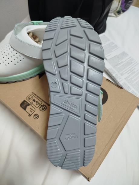 Zdravotnícke šľapky abeba, 37