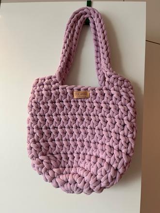 Háčkovaná kabelka, 