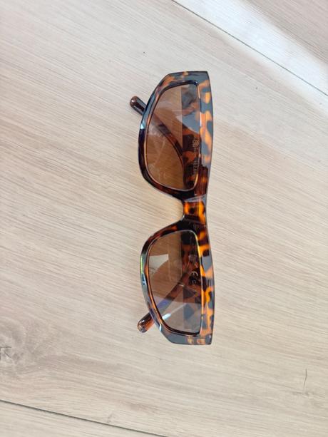 Stylove slnecne okuliare, 