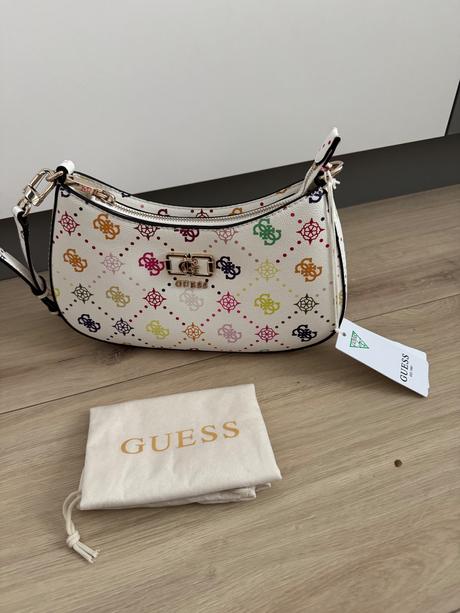 Kabelka guess, guess